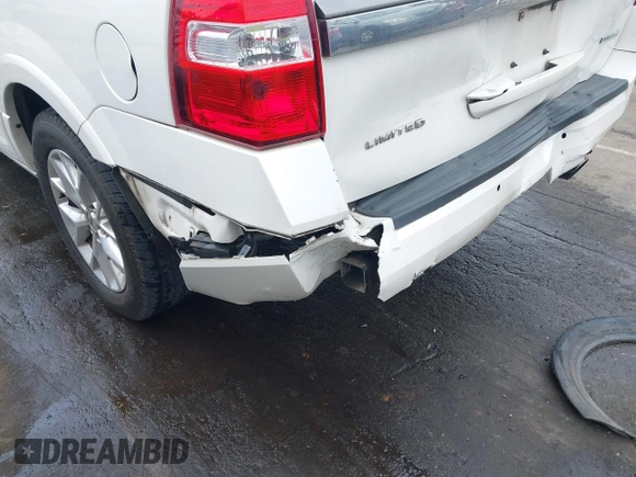 2015 Ford Expedition Limited with VIN 1FMJU1KT9FEF19741, listed as a IAAI auction lot 42689814 with 188,845 mi miles and . Bid and sale history available at DreamBid. Image 6.