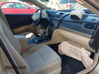 2012 Toyota Camry L z VIN 4T1BF1FKXCU035370, wystawiony jako IAAI lot #42073640 z przebiegiem 145 335 mil mil oraz . Historia ofert i sprzedaży dostępna na DreamBid. Obrazek 5.