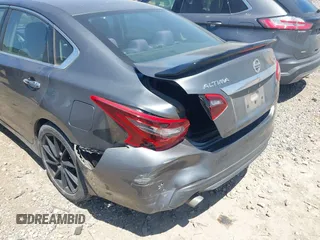 2017 Nissan Altima SV with VIN 1N4AL3AP3HC214621, listed as a IAAI auction lot 42002524 with 49,826 mi miles and . Bid and sale history available at carsss.com. Image 6.