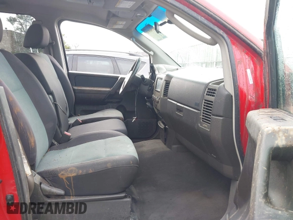2005 Nissan Titan SE with VIN 1N6AA07B25N553619, listed as a IAAI auction lot 41560930 with 169,561 mi miles. Bid and sale history available at carsss.com. Image 5.