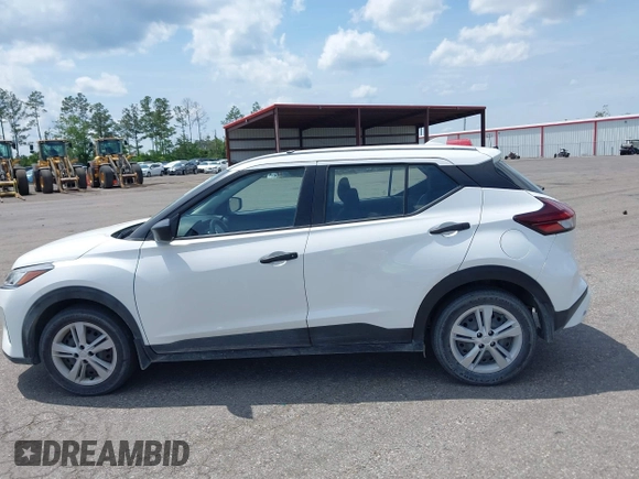2022 Nissan Kicks S z VIN 3N1CP5BV3NL503498, wystawiony jako IAAI lot #42203907 z przebiegiem 30 139 mil mil oraz . Historia ofert i sprzedaży dostępna na DreamBid. Obrazek 14.
