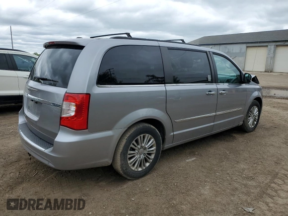 2016 Chrysler Town & Country Touring z VIN 2C4RC1CG5GR151042, wystawiony jako Copart lot #57134765 z przebiegiem 135 750 mil mil oraz Tytuł czysty. Historia ofert i sprzedaży dostępna na DreamBid. Obrazek 3.