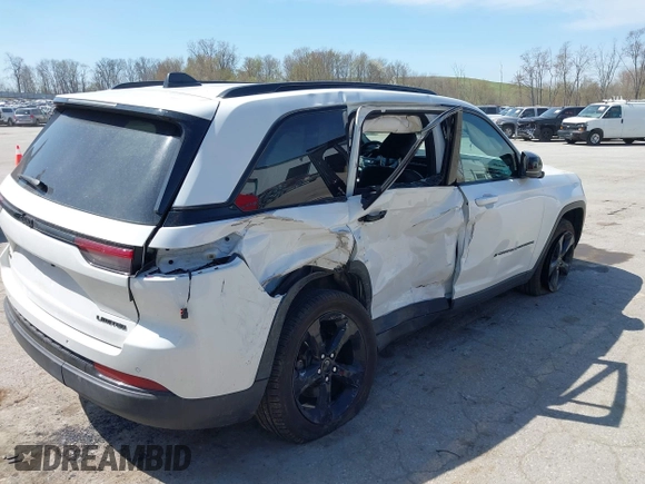 2024 Jeep Grand Cherokee Limited with VIN 1C4RJHBG5R8600766, listed as a IAAI auction lot 42110938 with 13,188 mi miles and . Bid and sale history available at DreamBid. Image 17.