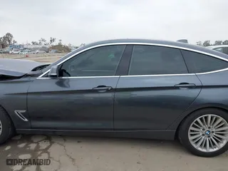 2015 BMW 3 Series Gran Turismo 328i xDrive with VIN WBA3X5C50FD559804, listed as a IAAI auction lot 41902204 with 88,891 mi miles. Bid and sale history available at carsss.com. Image 14.