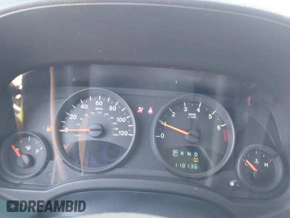2013 Jeep Compass Sport with VIN 1C4NJCBA1DD272937, listed as a IAAI auction lot 39855648 with 118,136 mi miles. Bid and sale history available at carsss.com. Image 7.