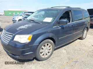 2008 Chrysler Town & Country Touring with VIN 2A8HR54P28R718253, listed as a IAAI auction lot 42099921 with 90,865 mi miles. Bid and sale history available at carsss.com. Image 2.