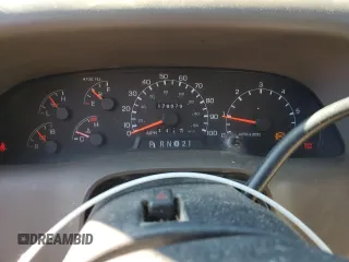 2000 Ford F-250 XL z VIN 1FTNF21L4YEA19819, wystawiony jako Copart lot #45388195 z przebiegiem 178 679 mil mil oraz Szkoda całkowita • Salvage title. Historia ofert i sprzedaży dostępna na DreamBid. Obrazek 9.