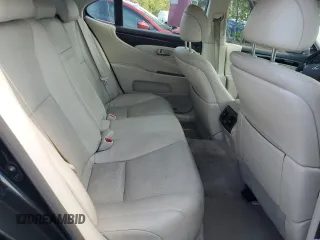 2007 Lexus LS 460 z VIN JTHBL46F275023908, wystawiony jako Copart lot #54931675 z przebiegiem 277 028 mil mil oraz Tytuł czysty. Historia ofert i sprzedaży dostępna na DreamBid. Obrazek 10.