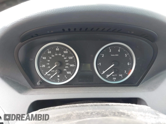 2005 BMW 6 Series 645Ci with VIN WBAEK73475B322960, listed as a IAAI auction lot 41044973 with Not Provided miles. Bid and sale history available at carsss.com. Image 14.