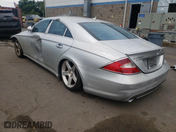 2008 Mercedes-Benz CLS 550 with VIN WDDDJ72X38A119397, listed as a Copart auction lot 69606244 with 8,251 mi miles and Salvage Title. Bid and sale history available at DreamBid. Image 2.