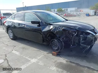 2016 Nissan Altima 2.5 SL with VIN 1N4AL3APXGC138765, listed as a IAAI auction lot 41540035 with 114,966 mi miles. Bid and sale history available at carsss.com. Image 1.