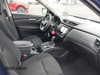 2017 Nissan Rogue SL with VIN 5N1AT2MV8HC835573, listed as a IAAI auction lot 41782183 with 62,645 mi miles and . Bid and sale history available at carsss.com. Image 5.