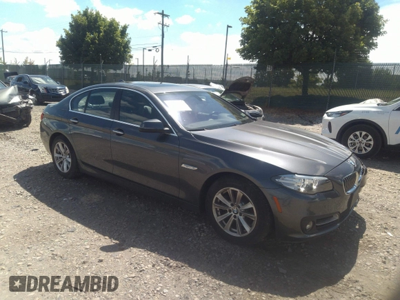 2015 BMW 5 Series 528i xDrive with VIN WBA5A7C55FD628489, listed as a IAAI auction lot 39752634 with 74,792 mi miles and . Bid and sale history available at carsss.com. Image 1.