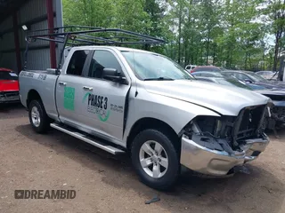 2018 Ram 1500 Big Horn z VIN 1C6RR7GG0JS120371, wystawiony jako IAAI lot #42221095 z przebiegiem 148 403 mil mil oraz . Historia ofert i sprzedaży dostępna na DreamBid. Obrazek 1.