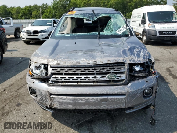 2013 Land Rover LR2 z VIN SALFR2BG0DH376008, wystawiony jako Copart lot #59855425 z przebiegiem Nie podano mil oraz Szkoda całkowita • Salvage title. Historia ofert i sprzedaży dostępna na DreamBid. Obrazek 5.