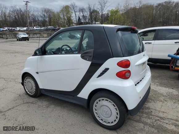 2013 Smart fortwo Pure with VIN WMEEJ3BA8DK677108, listed as a Copart auction lot 53206095 with 95,869 mi miles and Clean Title. Bid and sale history available at carsss.com. Image 2.