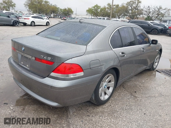 2003 BMW 7 Series 745i с VIN WBAGL63473DP64462, выставлен на аукционе IAAI как лот 41751691 с пробегом 146 789 миль миль и . История ставок и продаж доступна на DreamBid. Изображение 4.