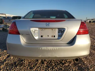2006 Honda Accord LX SE z VIN 1HGCM55396A104394, wystawiony jako Copart lot #79640894 z przebiegiem 131 169 mil mil oraz Szkoda całkowita • Salvage title. Historia ofert i sprzedaży dostępna na DreamBid. Obrazek 6.