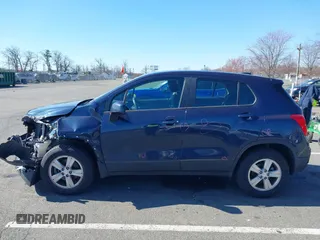 2018 Chevrolet Trax LS with VIN 3GNCJNSB6JL322725, listed as a IAAI auction lot 41890983 with 80,358 mi miles and . Bid and sale history available at carsss.com. Image 14.