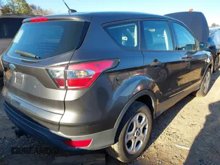 2017 Ford Escape S с VIN 1FMCU0F78HUA76118, выставлен на аукционе IAAI как лот 41592793 с пробегом 69 634 миль миль и . История ставок и продаж доступна на DreamBid. Изображение 4.