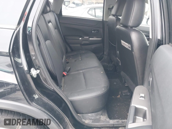 2018 Mitsubishi Outlander SEL z VIN JA4AR4AW3JU003581, wystawiony jako IAAI lot #41649517 z przebiegiem 133 160 mil mil oraz . Historia ofert i sprzedaży dostępna na DreamBid. Obrazek 8.