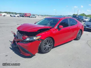 2021 Toyota Camry SE Nightshade with VIN 4T1T11AK7MU422471, listed as a IAAI auction lot 39563400 with 36,689 mi miles. Bid and sale history available at carsss.com. Image 2.