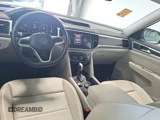 2023 Volkswagen Atlas SE с VIN 1V2HR2CA7PC526108, выставлен на аукционе IAAI как лот 42844449 с пробегом 38 696 миль миль и . История ставок и продаж доступна на DreamBid. Изображение 20.