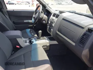 2012 Ford Escape XLT с VIN 1FMCU9DG7CKA90961, выставлен на аукционе IAAI как лот 42786845 с пробегом 110 871 миль миль и . История ставок и продаж доступна на DreamBid. Изображение 5.