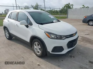 2019 Chevrolet Trax LS with VIN 3GNCJKSB0KL233670, listed as a IAAI auction lot 42161810 with 131,486 mi miles. Bid and sale history available at carsss.com. Image 1.
