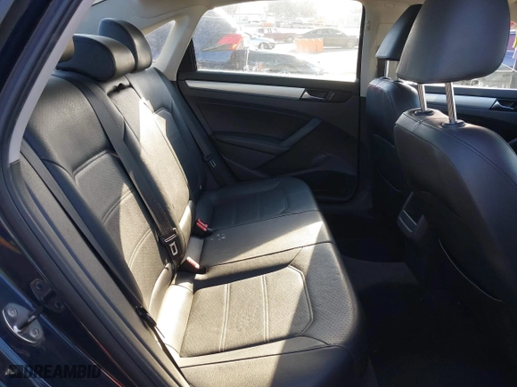 2012 Volkswagen Passat SE with VIN 1VWBP7A32CC026380, listed as a IAAI auction lot 41851980 with 158,784 mi miles. Bid and sale history available at carsss.com. Image 8.