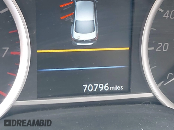 2019 Nissan Sentra SR with VIN 3N1AB7AP7KY385622, listed as a IAAI auction lot 41611546 with 70,796 mi miles. Bid and sale history available at carsss.com. Image 16.