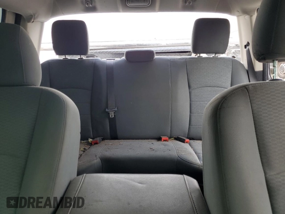 2018 Ram 1500 Express z VIN 1C6RR6KT9JS314881, wystawiony jako Copart lot #43798115 z przebiegiem Nie podano mil oraz Szkoda całkowita • Salvage title. Historia ofert i sprzedaży dostępna na DreamBid. Obrazek 10.