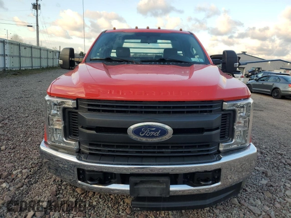 2019 Ford F-350 XL с VIN 1FDRF3HT4KEF76214, выставлен на аукционе Copart как лот 78887524 с пробегом 136 030 миль миль и Списание • Salvage title. История ставок и продаж доступна на DreamBid. Изображение 5.