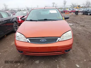 2005 Ford Focus S with VIN 3FAFP31N65R123039, listed as a IAAI auction lot 42010165 with 133,750 mi miles and . Bid and sale history available at carsss.com. Image 13.
