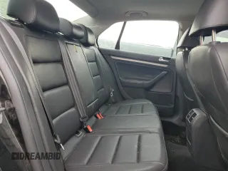 2010 Volkswagen Jetta SE with VIN 3VWRZ7AJ2AM118463, listed as a Copart auction lot 61217035 with 159,847 mi miles and Clean title. Bid and sale history available at DreamBid. Image 10.