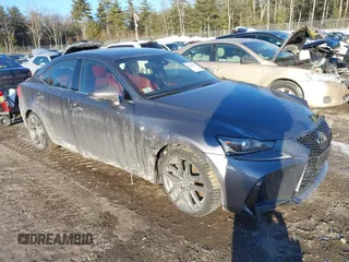 2018 Lexus IS 300 z VIN JTHC81D29J5033119, wystawiony jako IAAI lot #41433115 z przebiegiem 42 025 mil mil oraz . Historia ofert i sprzedaży dostępna na DreamBid. Obrazek 1.