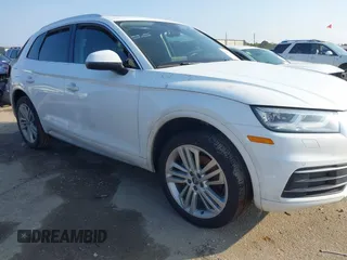 2018 Audi Q5 Premium Plus with VIN WA1BNAFY1J2220714, listed as a IAAI auction lot 41209386 with 70,012 mi miles. Bid and sale history available at carsss.com. Image 1.
