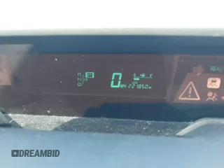 2007 Toyota Prius with VIN JTDKB20U877576177, listed as a IAAI auction lot 42014003 with 221,850 mi miles. Bid and sale history available at carsss.com. Image 7.