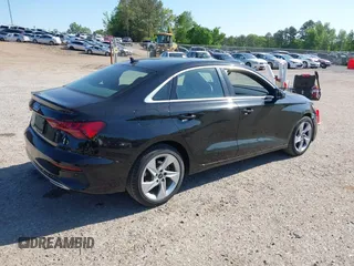 2023 Audi A3 Premium z VIN WAUAUDGY1PA070894, wystawiony jako IAAI lot #42045730 z przebiegiem 52 397 mil mil oraz . Historia ofert i sprzedaży dostępna na DreamBid. Obrazek 4.
