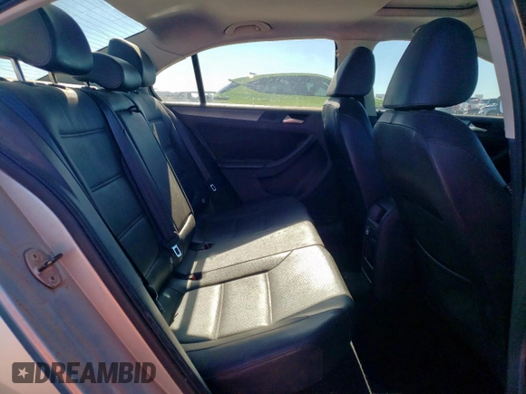 2013 Volkswagen Jetta TDI w/Premium с VIN 3VWLL7AJ3DM431369, выставлен на аукционе Copart как лот 59172495 с пробегом 117 976 миль миль и Списание • Salvage title. История ставок и продаж доступна на DreamBid. Изображение 10.