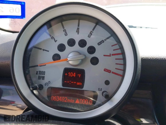 2009 MINI Hardtop S with VIN WMWMF73569TW86229, listed as a IAAI auction lot 42264383 with 63,482 mi miles and . Bid and sale history available at DreamBid. Image 7.