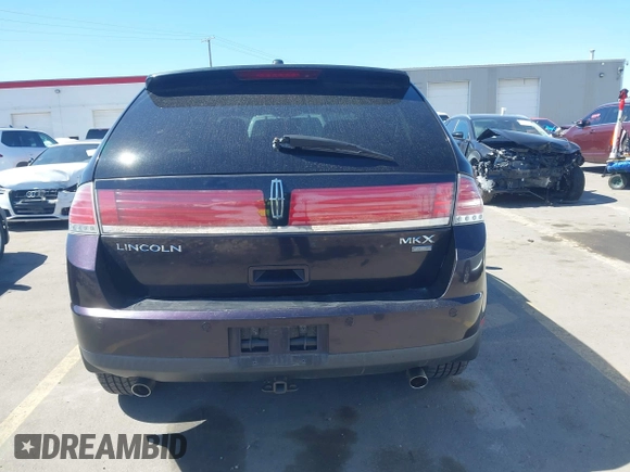 2007 Lincoln MKX with VIN 2LMDU88C47BJ35221, listed as a IAAI auction lot 41974785 with 160,257 mi miles. Bid and sale history available at carsss.com. Image 17.