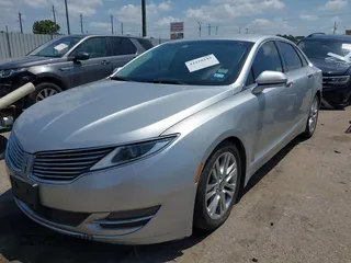 2016 Lincoln MKZ Hybrid z VIN 3LN6L2LUXGR603569, wystawiony jako IAAI lot #42220243 z przebiegiem 109 414 mil mil oraz . Historia ofert i sprzedaży dostępna na DreamBid. Obrazek 2.