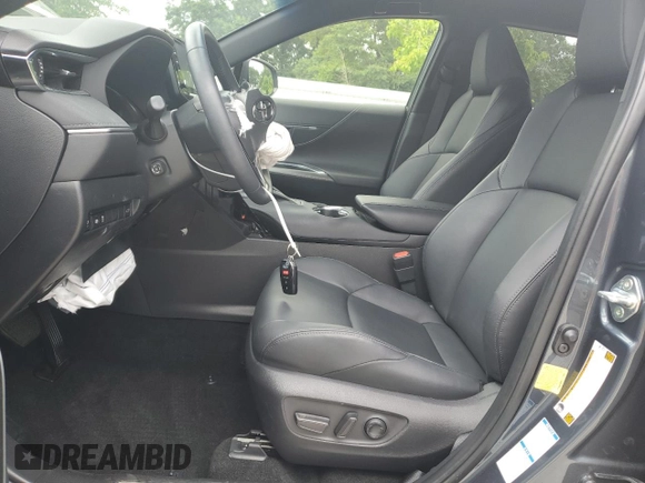 2022 Toyota Venza LE with VIN JTEAAAAH9NJ111056, listed as a Copart auction lot 56404594 with 16,485 mi miles and Salvage Title. Bid and sale history available at carsss.com. Image 7.