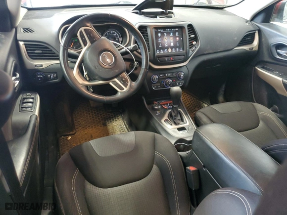 2017 Jeep Cherokee Latitude with VIN 1C4PJMCS7HW635662, listed as a Copart auction lot 51242635 with 137,878 mi miles and Non Repairable. Bid and sale history available at carsss.com. Image 8.