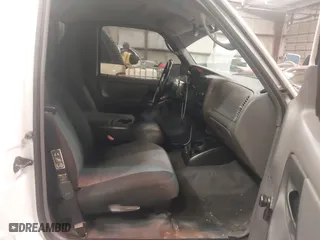 2003 Ford Ranger XL with VIN 1FTYR10U13PA72998, listed as a IAAI auction lot 41604939 with 112,612 mi miles. Bid and sale history available at carsss.com. Image 5.