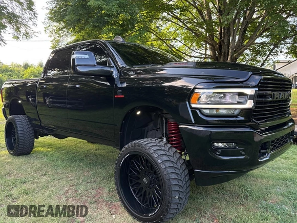 2024 Ram 2500 Laramie with VIN 3C6UR5FL9RG117209, listed as a Copart auction lot 64696495 with 47,038 mi miles and Clean title. Bid and sale history available at DreamBid. Image 1.