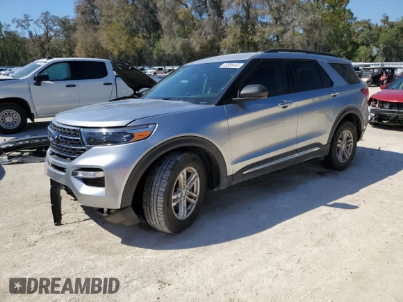 2024 Ford Explorer XLT with VIN 1FMSK7DHXRGA16167, listed as a Copart auction lot 48586445 with 17,440 mi miles and Salvage Title. Bid and sale history available at carsss.com. Image 1.