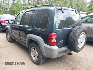 2005 Jeep Liberty Sport with VIN 1J4GL48K15W557730, listed as a IAAI auction lot 42214736 with 182,045 mi miles and . Bid and sale history available at carsss.com. Image 3.