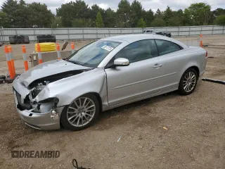 2009 Volvo C70 с VIN YV1MC67289J071127, выставлен на аукционе Copart как лот 55117775 с пробегом 71 515 миль миль и Списание • Salvage title. История ставок и продаж доступна на DreamBid. Изображение 1.